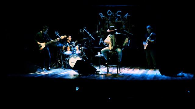 Suspicious Minds - Rock Acordeon (Elvis Presley cover) смотреть онлайн