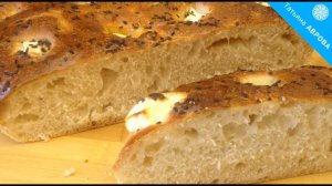 Круглый хлеб на закваске с брынзой (погача)