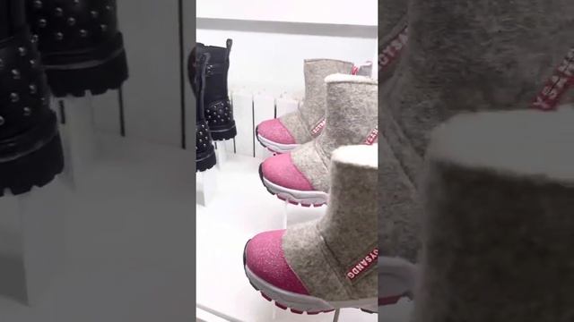 Скидки на зимнюю обувь. Магазин Щербет Горловка смотреть онлайн