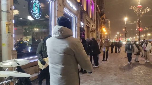 Супер хит, Жду чуда!!! Классная вечеринка под снегом на Невском проспекте с группой Айдахо!#id_aho смотреть онлайн
