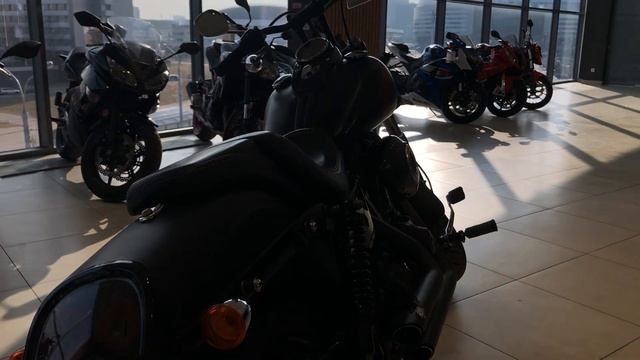 Harley-Davidson Dyna Fat Bob смотреть онлайн