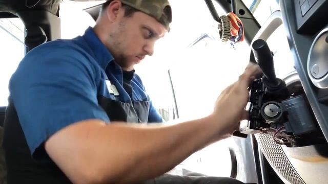 How To Remove Airbag and Replace Clockspring 07’-11’ Jeep Wrangler смотреть онлайн