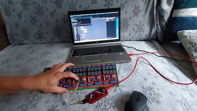 Прошивка модулей на PIC18 микроконтроллерах смотреть онлайн