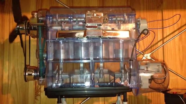 Модель работающего двигателя смотреть онлайн