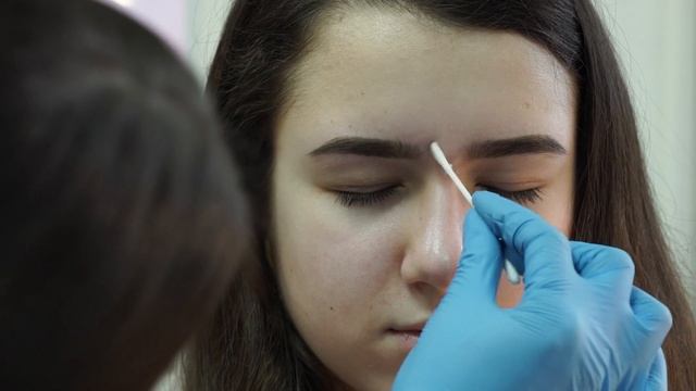 006 brow bar смотреть онлайн