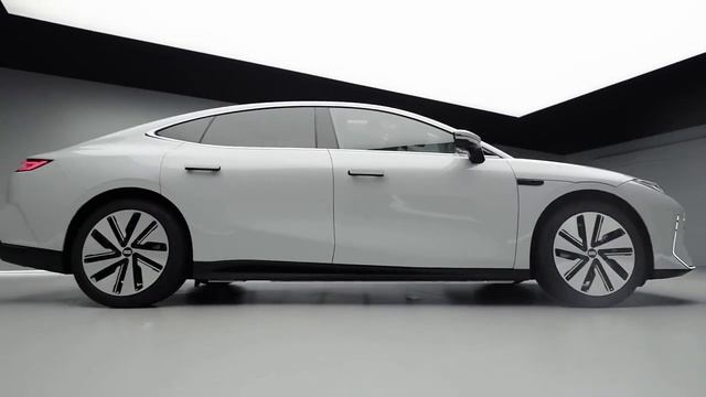 Geely Galaxy pure electric flagship sedan - Galaxy E8 смотреть онлайн