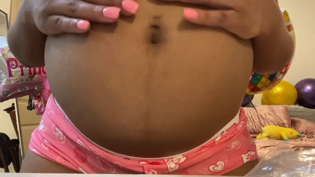 Super Swollen & STUFFED Belly + Navel Closeups!! смотреть онлайн