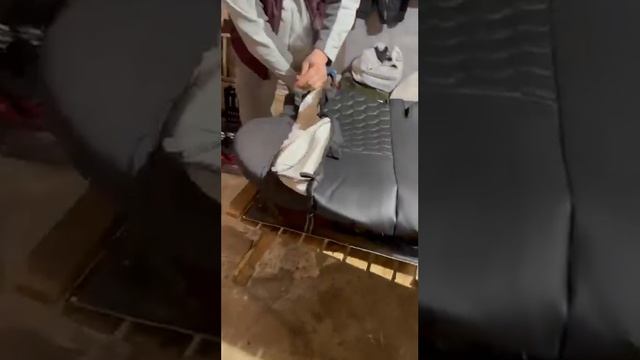 Установка авточохлів EMC-Elegant в Харкові від наших партнерів смотреть онлайн