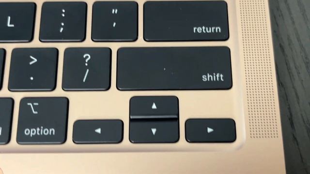 Why You Should Buy the MacBook Air M1 in 2023!! смотреть онлайн