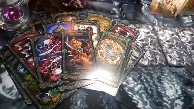 ПОДАРОК от подписчицы+ ОНЛАЙН ГАДАНИЕ Смогу ли я победить врага/недуг в этом году? смотреть онлайн