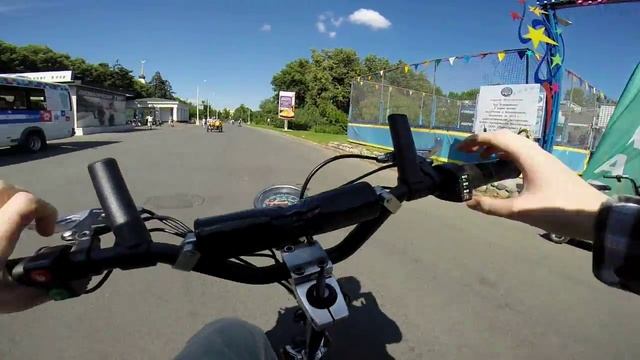 Eltreco Rhino - across Central Gate from Tramway to Steel Hackspace смотреть онлайн