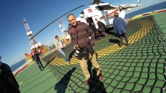 Нефтедобывающая платформа Д-6 LUKOIL