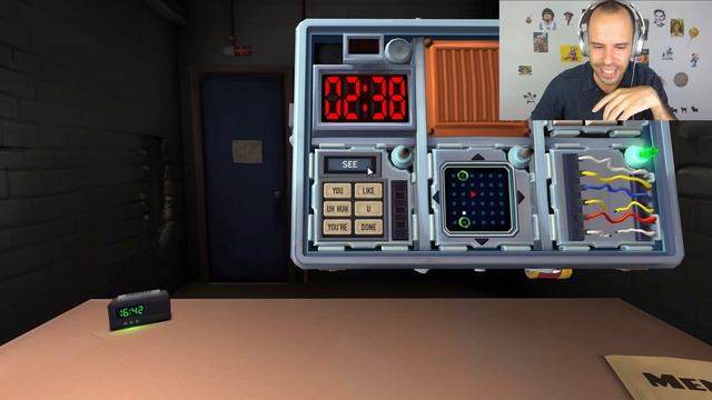 Defuse the bomb! - Intermediate Spanish - Video Games #7 смотреть онлайн