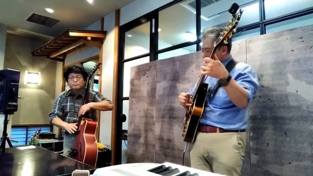 Green Sleeves by Ono Naka Duo at Kadoma Jazz festival, Osaka Japan on October 8th 2018 смотреть онлайн