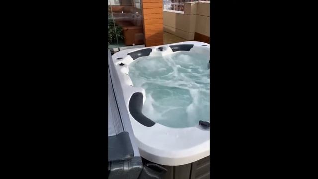 Гидромассажный спа бассейн Vortex Spas Neon на обьекте у заказчика смотреть онлайн