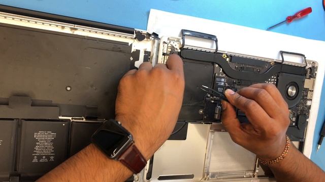 MacBook Pro Retina 2015 Keyboard Replacement Part 2