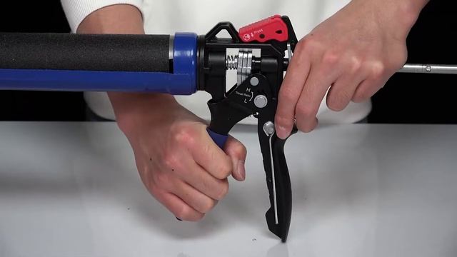 WORKPRO Caulking Gun | Heavy Duty & Easy to Pull In-Out | High Flow Rates смотреть онлайн