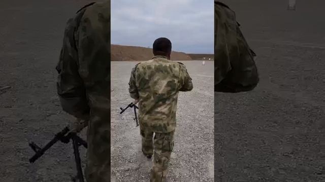 терминатор на тренировке