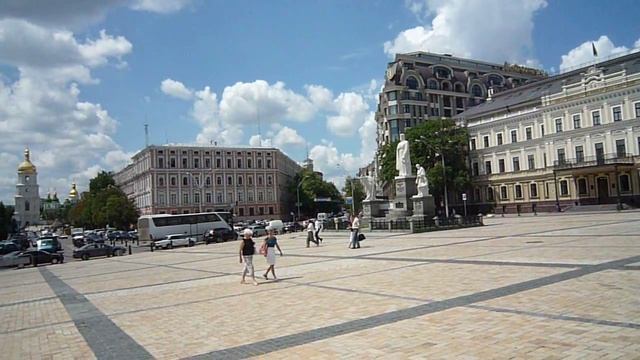 Михайловская площадь в Киеве смотреть онлайн