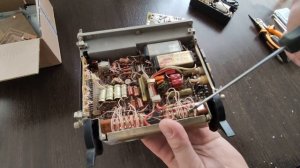 Богатый прибор на драгметаллы вольтметр В7-35. Тут самые дорогие радиодетали. Много КМ.