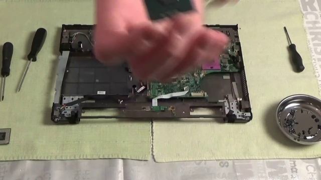 HP 4510s Disassembly, Fan cleaning & Reassembly смотреть онлайн