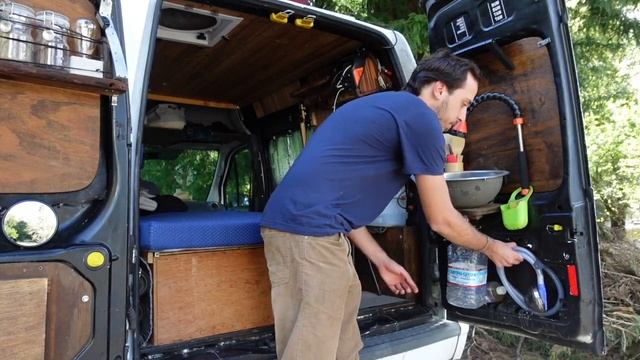 VAN TOUR | 2011 Ford Transit Connect Camper Van смотреть онлайн