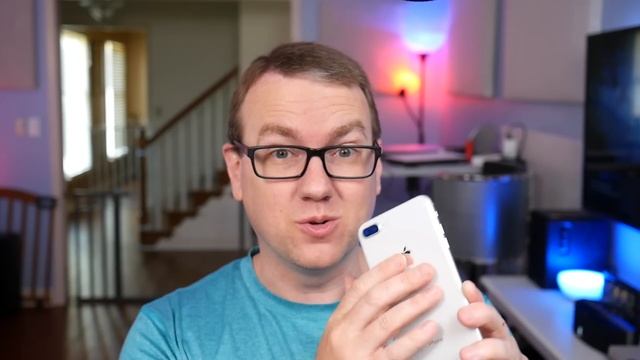 Apple iPhone 8 Plus (64Gb, Silver) Unboxing and First Impressions смотреть онлайн