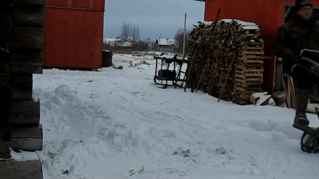 Бульдозер с адаптером CROSSER CR-M10 проба сил - снег. смотреть онлайн