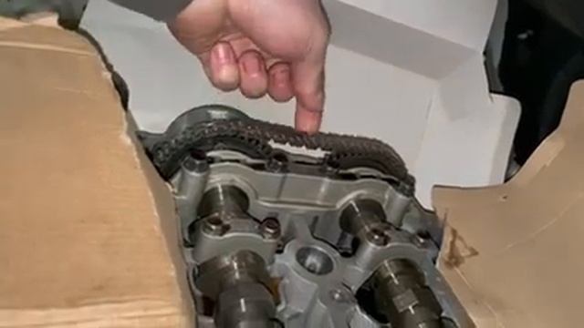 Kia benzin lánc vizsgálat - szelepfedél levétele után смотреть онлайн