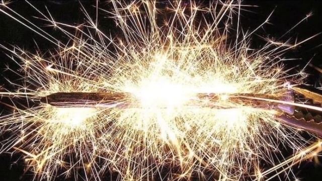 RESISTENCIA ELECTRICA Y LEY DE OHM GPO 407 смотреть онлайн