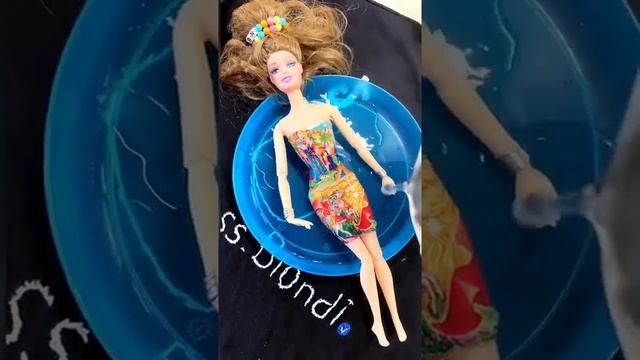Одежда для куклы быстро своими руками БОСС БЛОНДИ ЛАЙФХАК смотреть онлайн