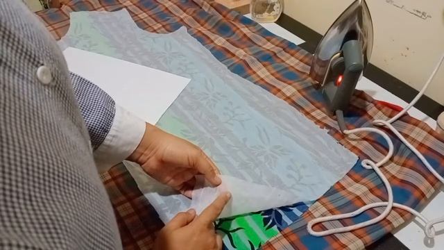 Cara Menempelkan Pelapis Trikot Pada Kain Batik смотреть онлайн