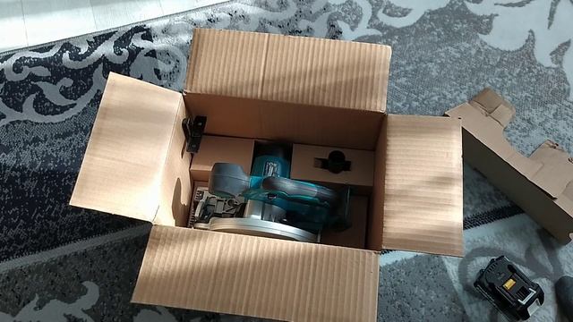 Аккумуляторная пила Makita DSS610Z смотреть онлайн