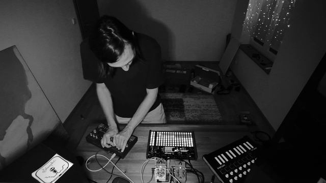 #Jamuary2020 - day 11 - Synthstrom Deluge and Behringer TD-3 - Acid Techno смотреть онлайн