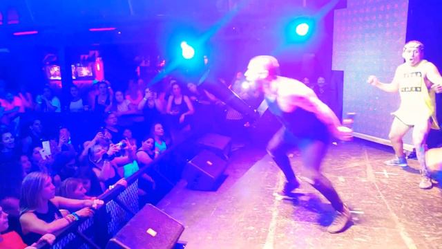 Evento de Zumba смотреть онлайн