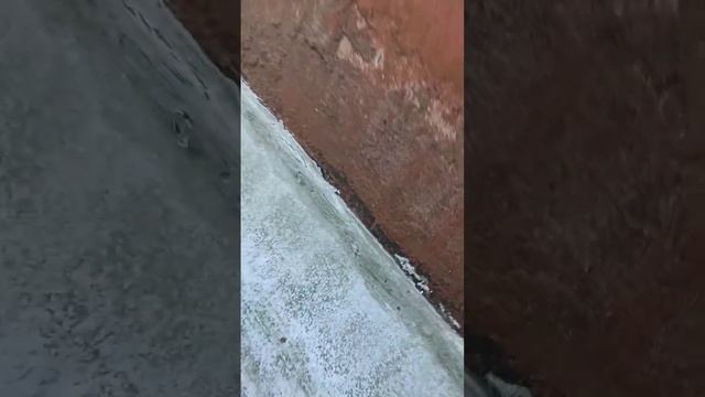 Образец.Где ненадо делать пвх кровлю. Или обязательно закрывать защитным слоем геотекстиль+ галька.