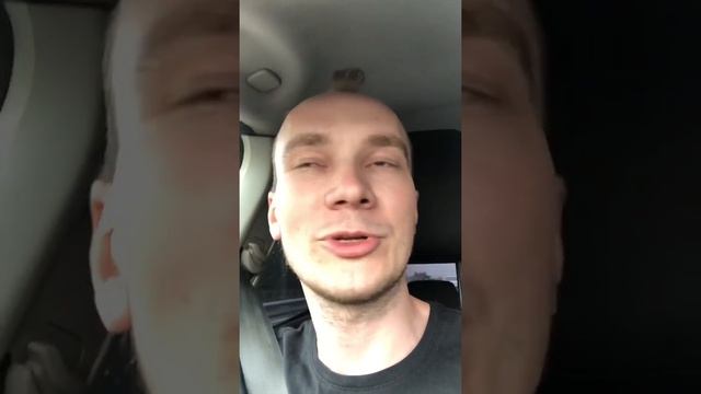 Дедушкин Сандеро и толпа перекупов, кто успел первым? смотреть онлайн