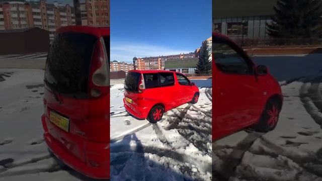 Toyota Funcargo 2000 года в Абакане смотреть онлайн