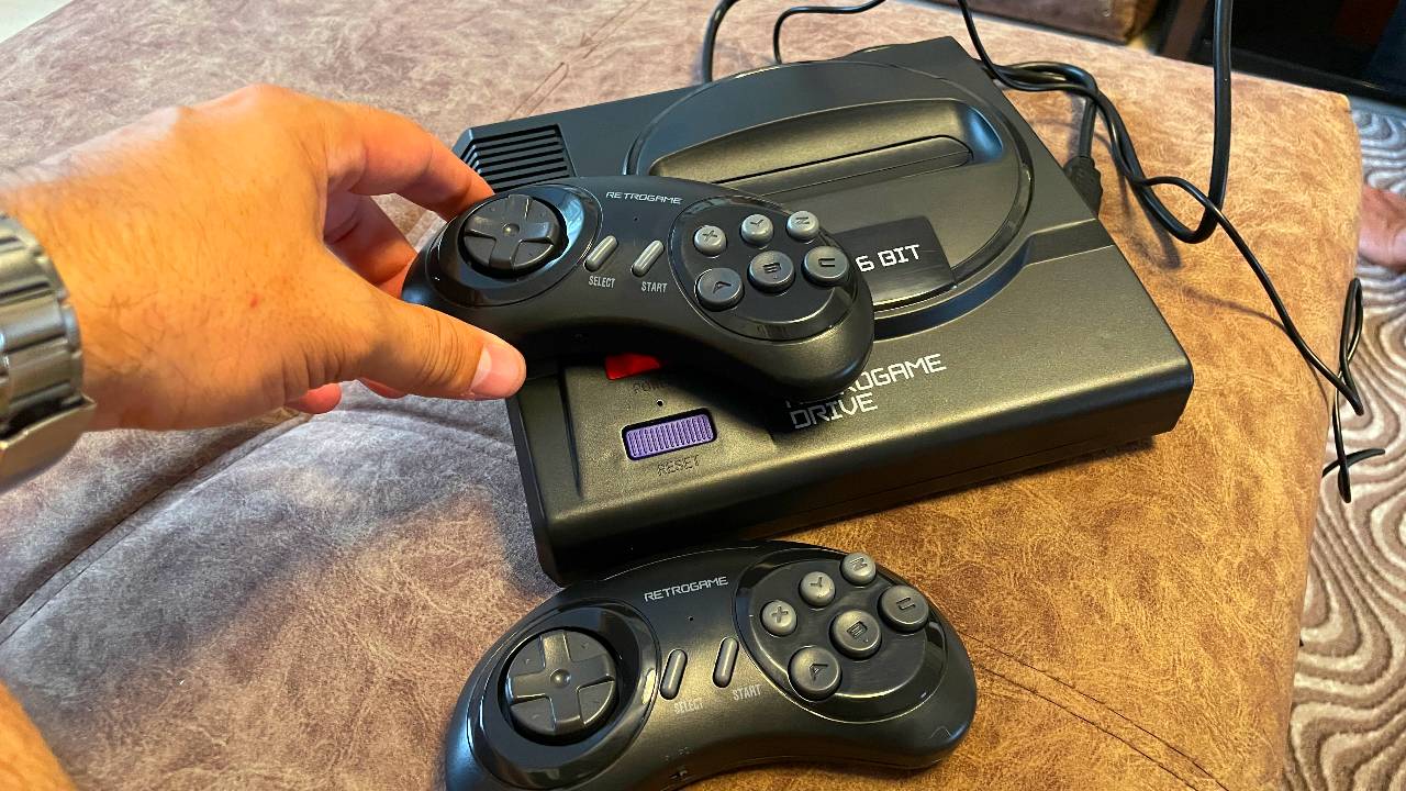 VLOG 👣 26 июля 2024 год 👉 Небольшая покупка приставки SEGA, на секунду вернулись в 90-е смотреть онлайн