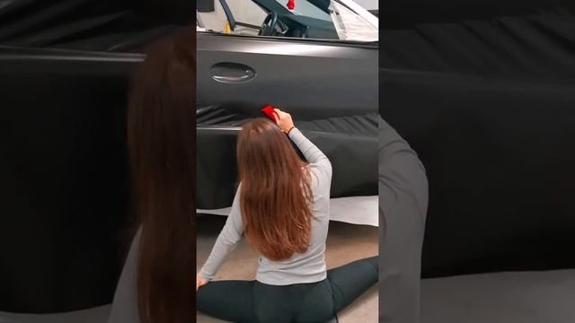 Полная оклейка BMW X6 В чёрный сатин смотреть онлайн