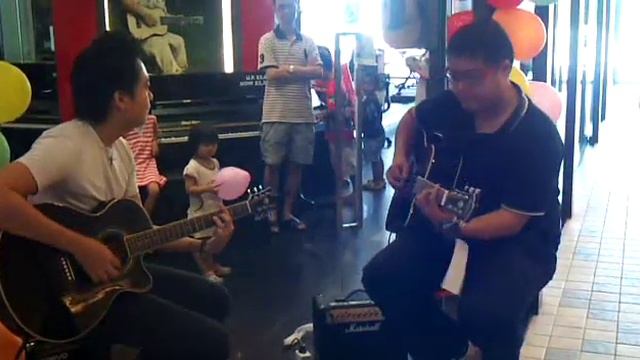 Shane & Alfred's Jazzy Guitar Duet on Washburn Guitars at CRISTOFORI Music School смотреть онлайн