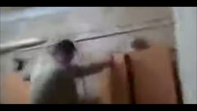 ХАХАХАХ МУЖИК УПАЛ СО ШКАФА смотреть онлайн