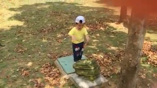 Ритмичный танец ))) смотреть онлайн