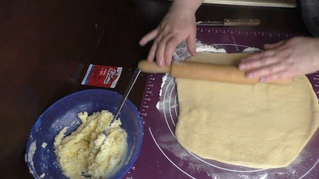 Кулинар из меня плохой. Подгорел французский батон. Но все равно обалденно вкусный смотреть онлайн