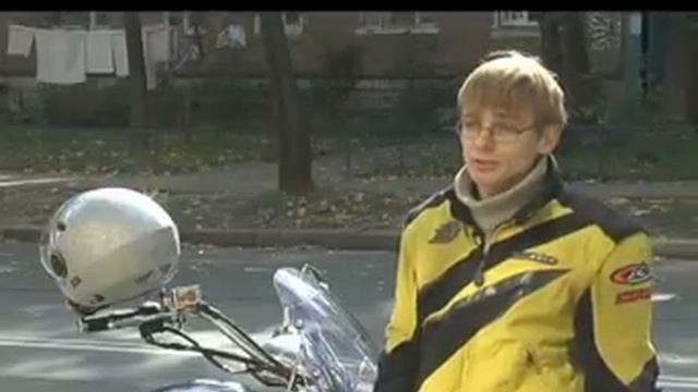 Scooterists in Kiev смотреть онлайн
