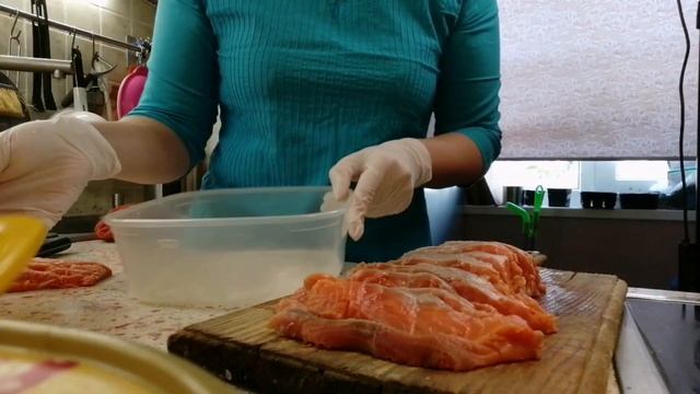 ЗАКУСКА из малосольного лосося смотреть онлайн