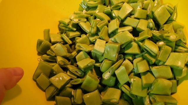 MINESTRONE DI FAGIOLINI ALLA CALABRESE PER UN PRANZO BUONISSIMO E SANO CHE AMERÀ TUTTA LA FAMIGLIA