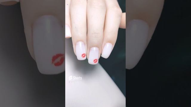 Очень нежный и аккуратный маникюр получился💅