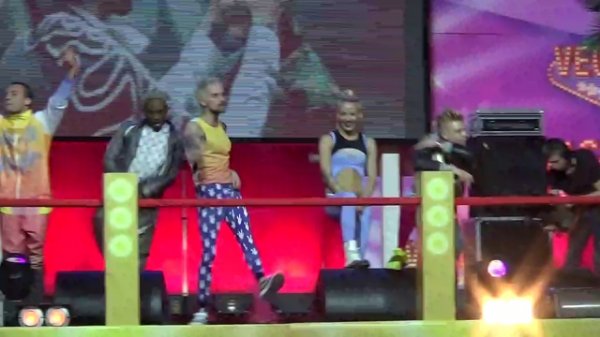 Quest Pistols - Революция