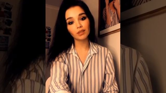 Зашёл в квартиру... I Автор стихотворения: Ирина Баринова смотреть онлайн